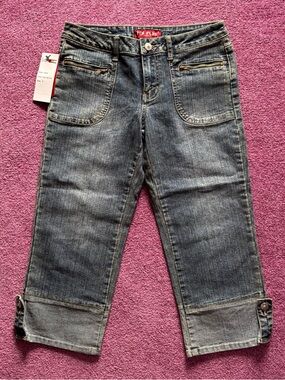 NWT Y2K Cropped Denim Capri Pants - Faded Blue